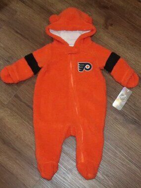 NWT NHL Philadelphia Flyers Baby Jumpsuit Outerstuff Newborn Infant Bunting 3-6m